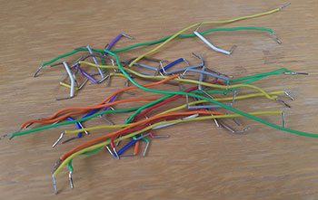 jumper wires stacked with different lengts and colors